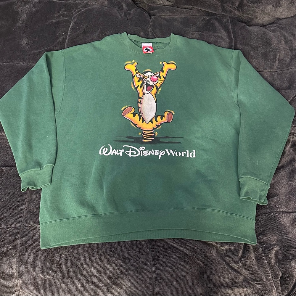 Vintage Green Walt Disney World Bouncing Tigger Crewneck Sweatshirt